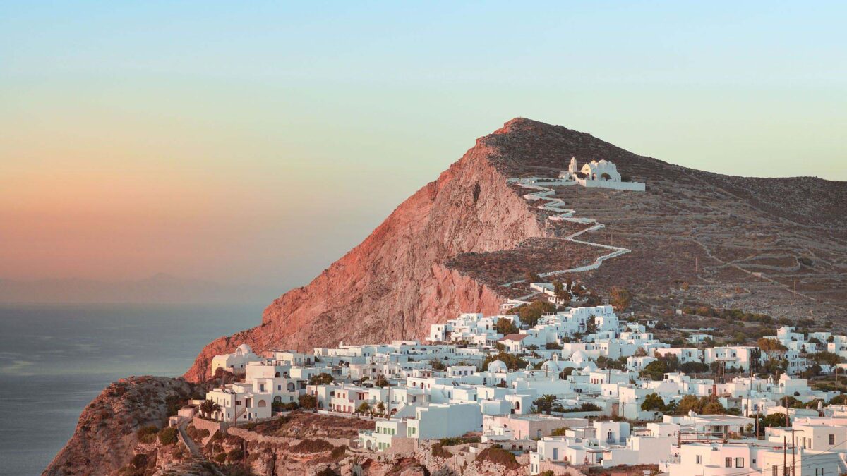 a walking tour of folegandros main townfolegandros hotels - Folegandros Apartments-main-town