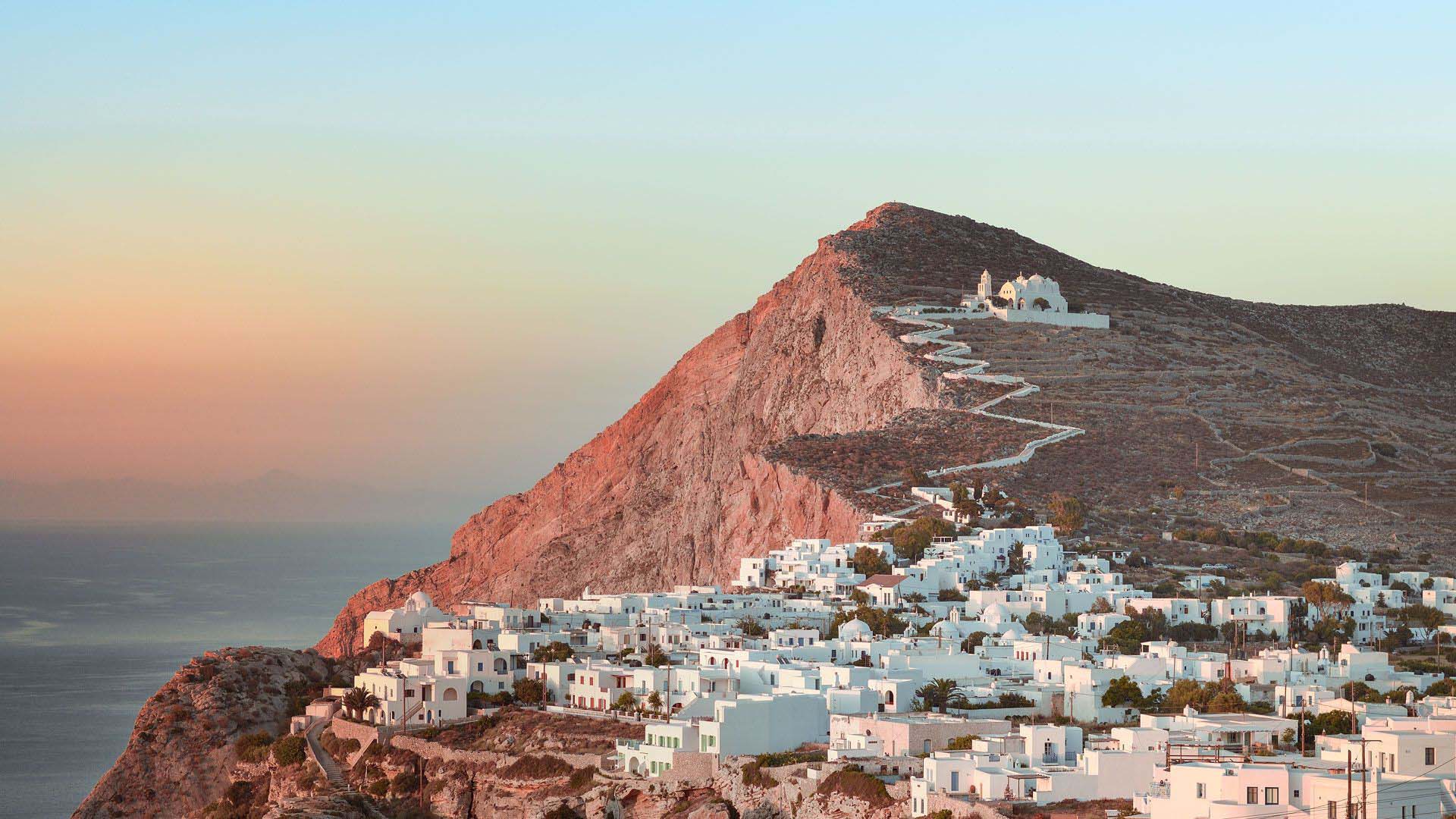 a walking tour of folegandros main townfolegandros hotels - Folegandros Apartments-main-town